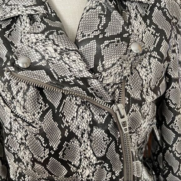 Blank NYC Snake Print Jacket - Gray and Cream - Picture 3 of 7